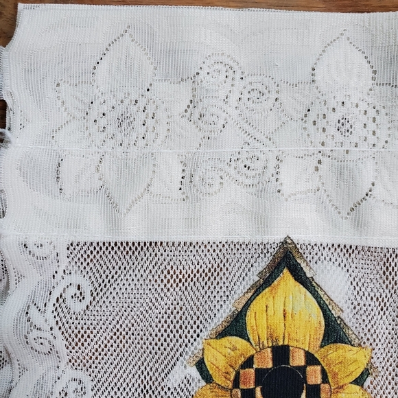 Lace flowers, birds and birdhouses window valance curtain Cottagecore - Picture 5 of 12